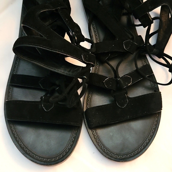 Frye Ruth Black Gladiator 100% Leather Black Strap Sandals Sz 6 US - Picture 9 of 9